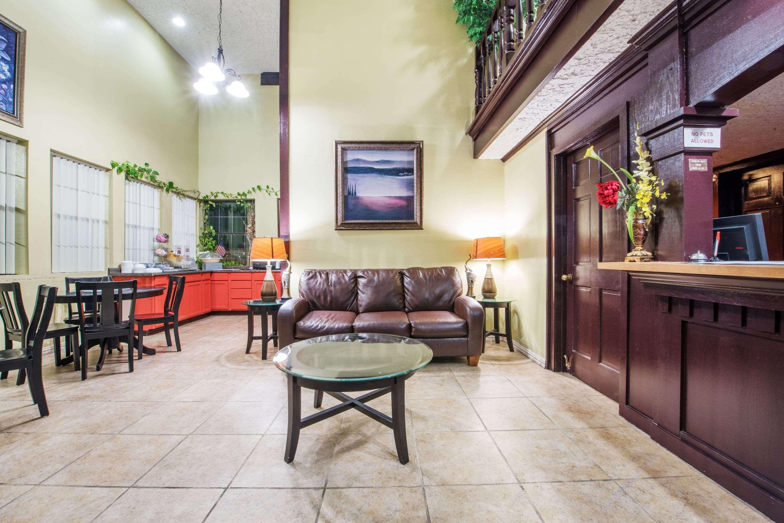 Howard Johnson By Wyndham San Marcos Luaran gambar