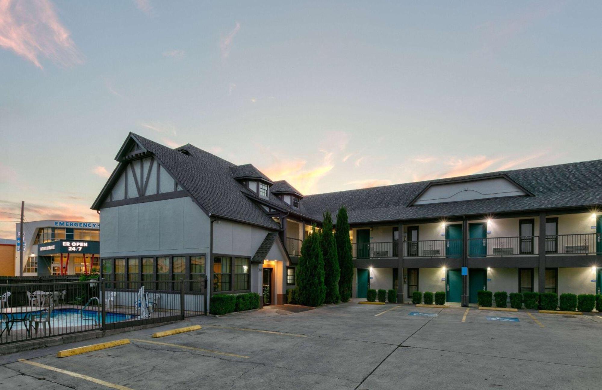 Howard Johnson By Wyndham San Marcos Luaran gambar